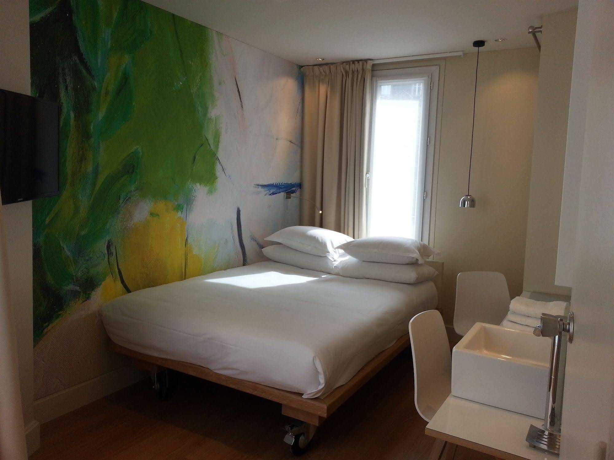 Hotel Max Paris Exterior photo
